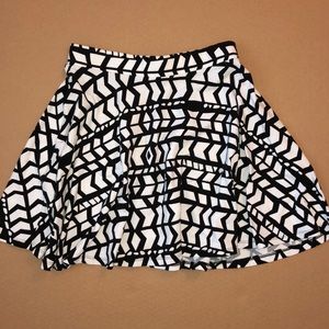 SO Black-and-White Aztec Skirt